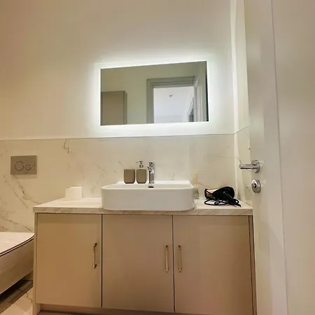 Apartment Modern Flat In