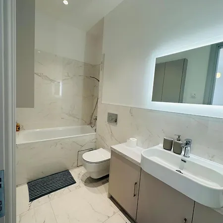 شقة Modern Flat In